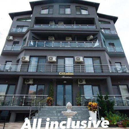 Cittadini Residence นาโวดาริ ภายนอก รูปภาพ